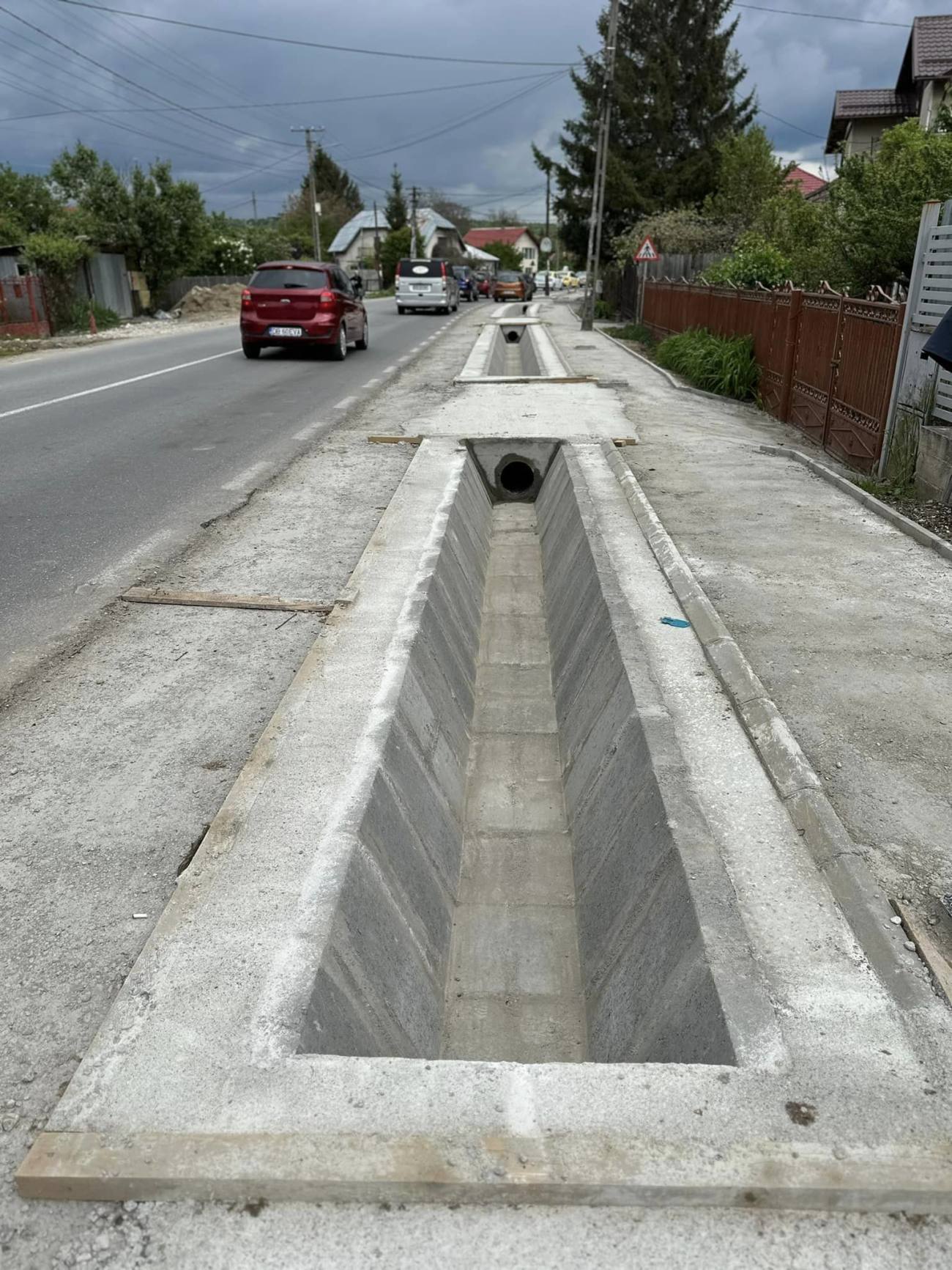 Răzvadul își dezvoltă infrastructura și curăță șanțurile