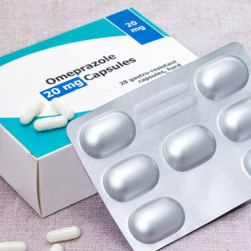 ‘Serious’ warning issued to millions taking Omeprazole over problems drug causes - LADbible