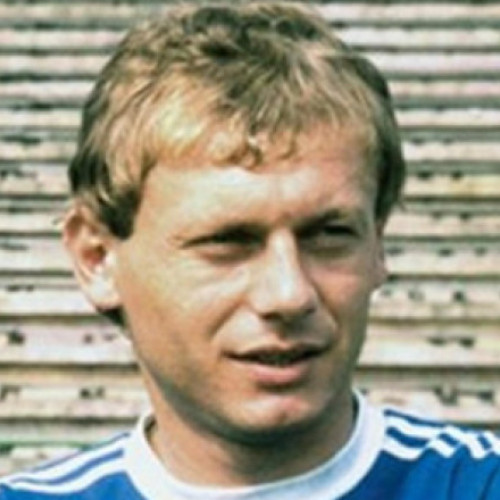 Crucea de pe mormântul lui Ilie Balaci, vandalizată în Craiova