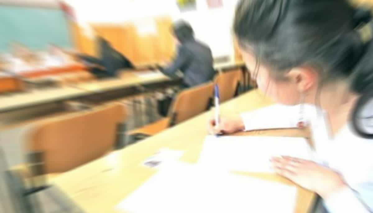 Peste 131.000 de elevi, pregătiți pentru simularea examenului de Bacalaureat
