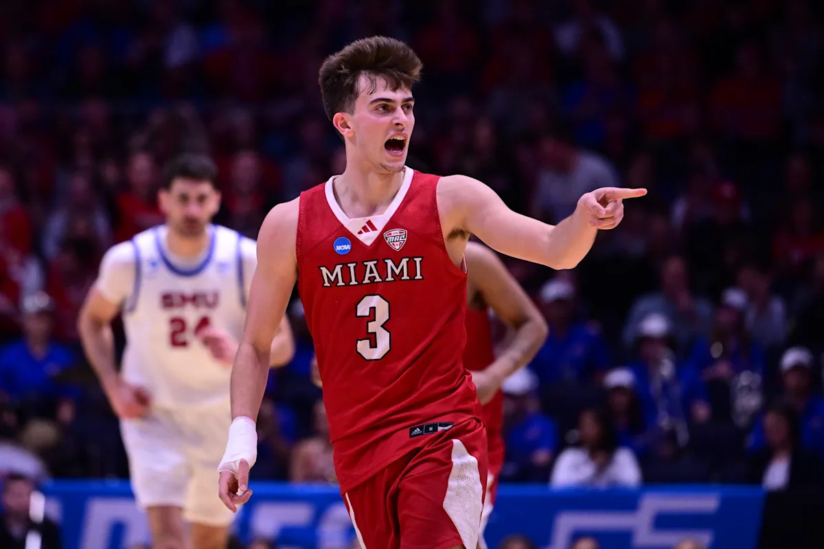 Miami (Ohio) câștigă primul meci în NCAA din 1999, învingând SMU în First Four