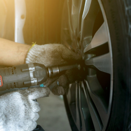 Șoferii români se întreabă când să schimbe cauciurile de iarnă cu cele de vară