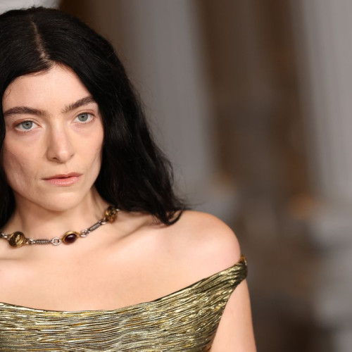 Lorde a părăsit Universal Music Group