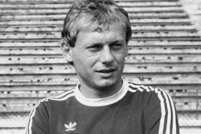 Vandalizarea mormântului lui Ilie Balaci atrage atenția poliției din Craiova