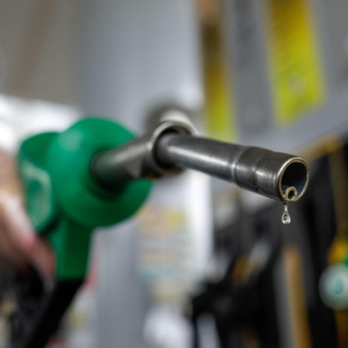 Prețurile carburanților cresc din nou, iar Guvernul ia măsuri