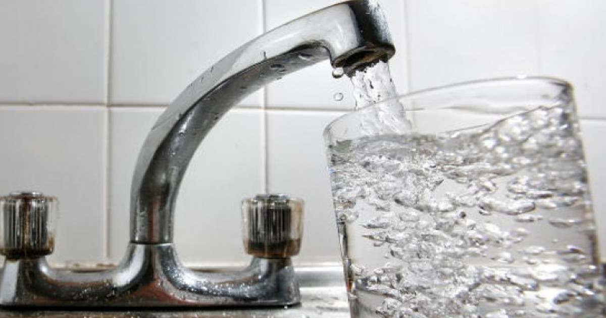 Locuitorii din Târgu Jiu, atenționați de probleme la calitatea apei potabile