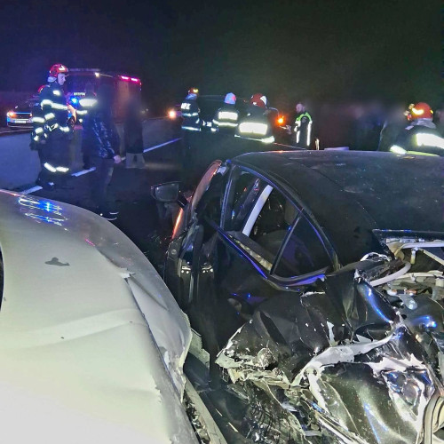 Accident grav pe DN5: Patru autoturisme implicate în coliziune