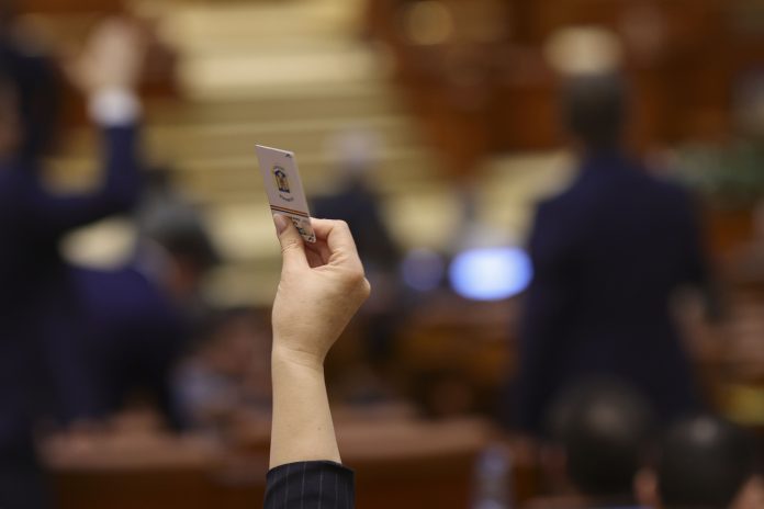 Parlamentul adoptă bugetul de stat și bugetul asigurărilor sociale pentru 2026