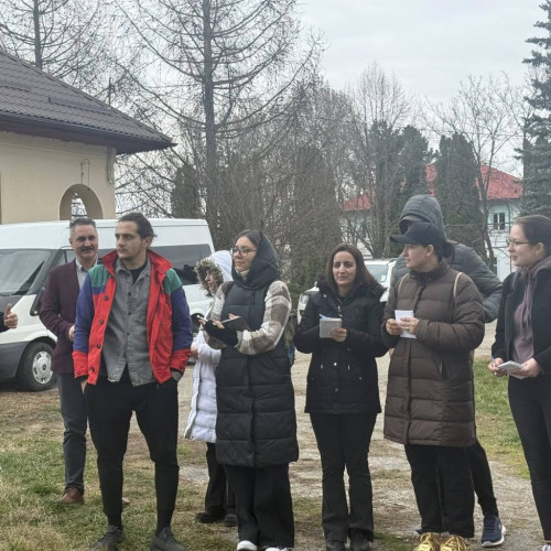 Studenții de la Universitatea Valahia îmbină teoria cu practica la Voinești