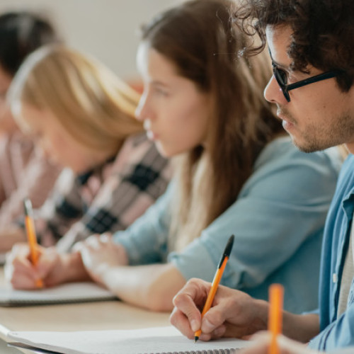 Admiterea la liceu fără Evaluarea Națională, reglementată pentru 2026-2027