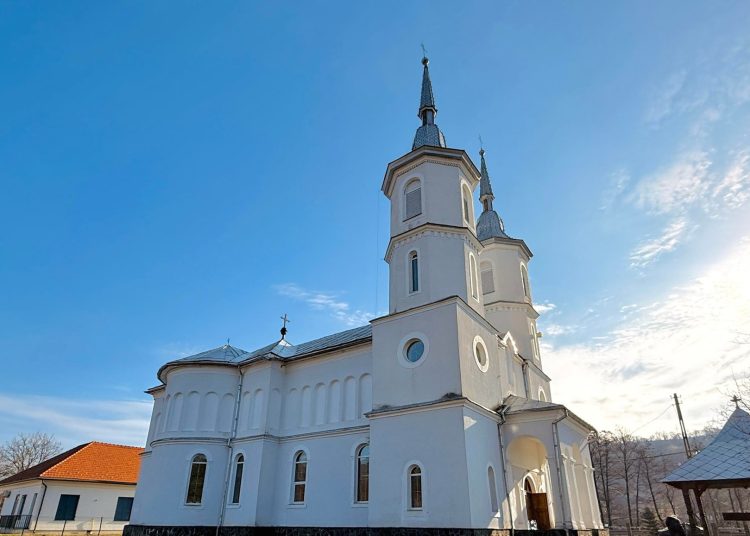 Concert solemn de pricesne „Pe Drumul Golgotei” în Făurești