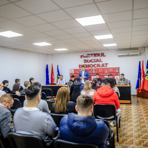 Nouă echipă de conducere pentru Tineretul Social Democrat din Titu