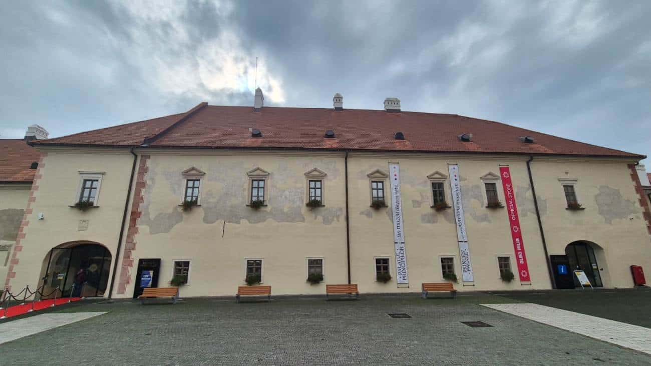 Expoziția „Chasing Light” debutează vineri la Palatul Principilor din Alba Iulia