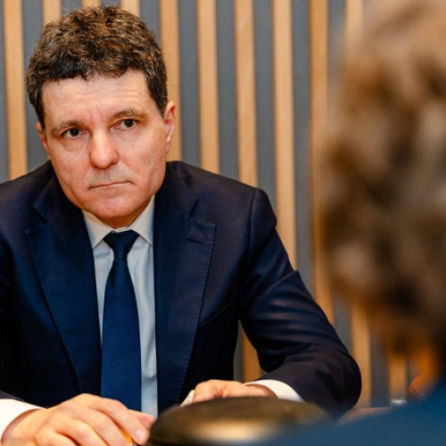 Nicuşor Dan consideră reforma companiilor de stat urgentă