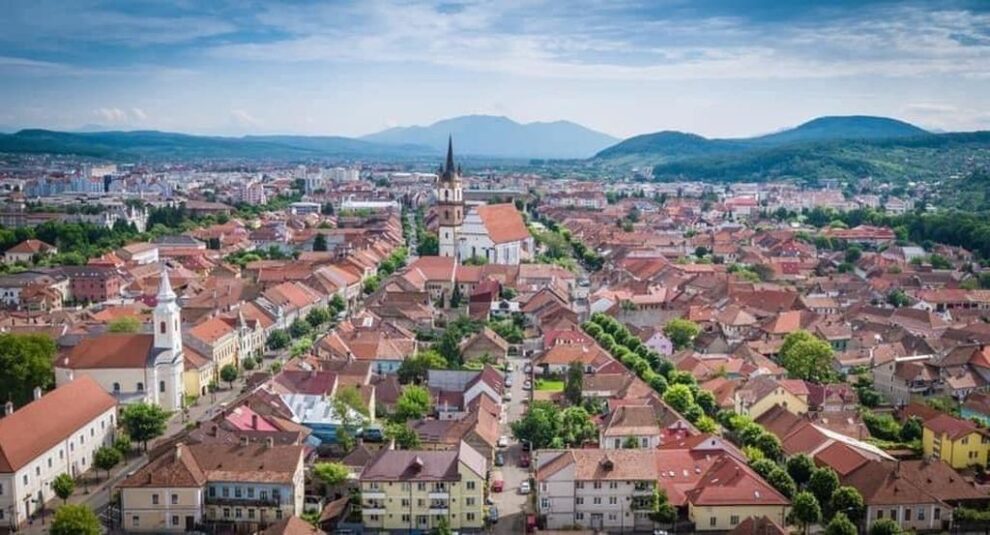 Consiliul Local adoptă impozite de 500% pentru clădirile neîngrijite din centrul orașului