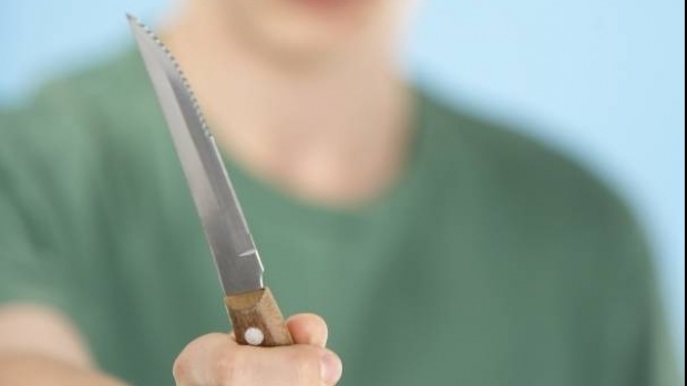 Adolescent cercetat pentru tentativă de omor după un incident violent în Focuri