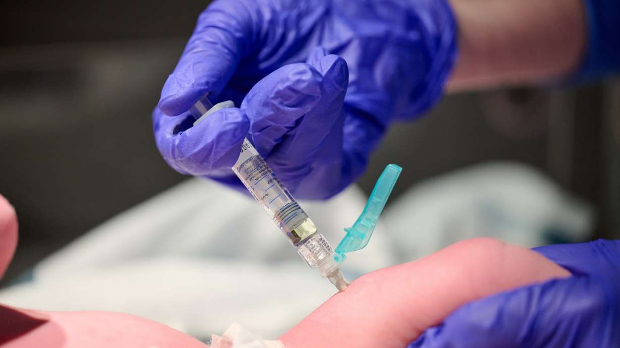 Părinții refuză nu doar vaccinurile, ci și alte îngrijiri preventive pentru nou-născuți