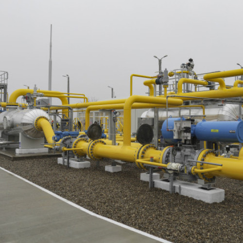 Comisia Europeană cere statelor UE să înceapă mai devreme stocarea gazelor pentru iarnă, pe fondul tensiunilor din Orientul Mijlociu