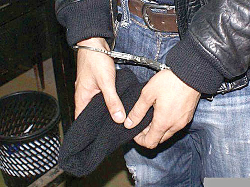 Bărbat din Huși, reținut pentru încălcarea ordinului de protecție