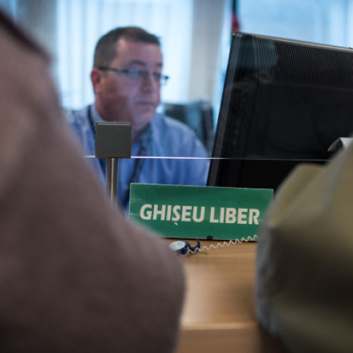 Senatul adoptă proiect pentru funcționarii publici rezerviști voluntari