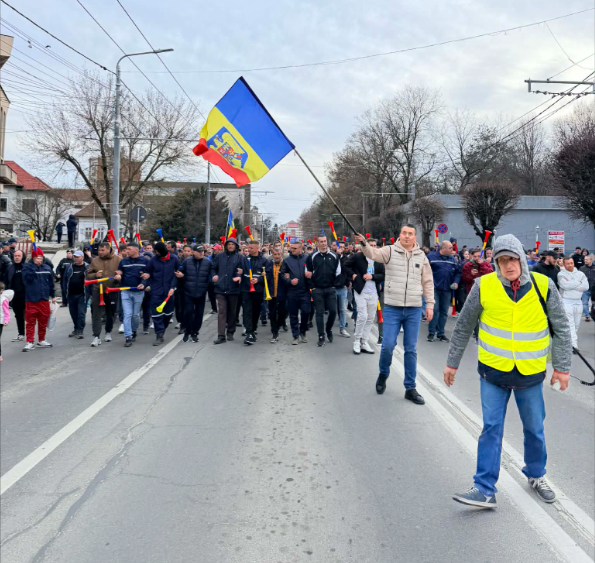 Protest al minerilor din Oltenia la București, în urma concedierilor masive