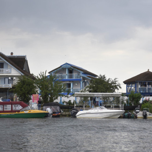 Autoritățile din Tulcea emit avertizări RO-Alert pentru riscul căderii de obiecte