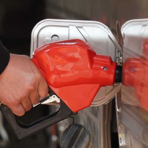 Prețurile petrolului scad în ciuda amenințărilor dintre SUA și Iran