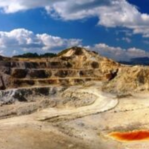 Termenul de analiză în cazul Roşia Montană prelungit la 90 de zile, conform Ministerului Finanţelor. Tribunalul a prelungit termenul de comunicare a informaţiilor confidenţiale la 90 zile.