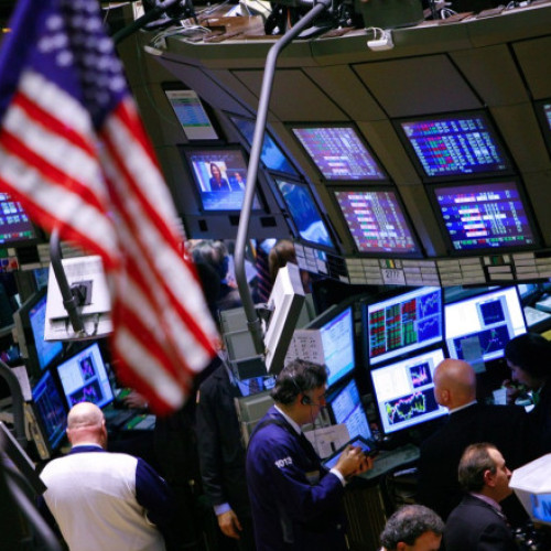 Tranzacții suspecte cu petrol, înaintea anunțului lui Trump despre Iran