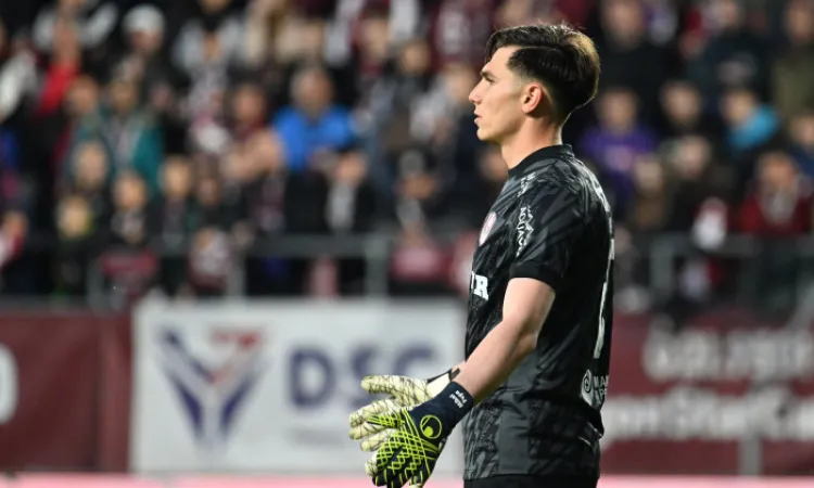 Mihai Popa, portarul CFR Cluj, a fost accidentat înaintea meciului cu Turcia