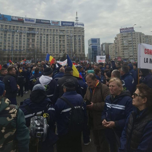 Discuții între prim-ministru și sindicatele minerilor privind situația Complexului Energetic Oltenia