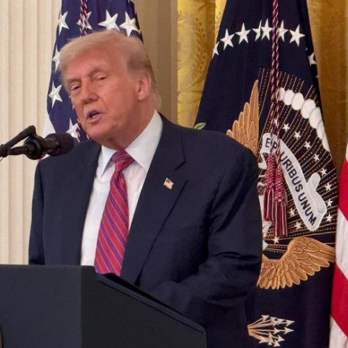 Prețul Bitcoin crește cu 5% la 71.000$ pe fondul amânării escaladării în Iran de către Trump