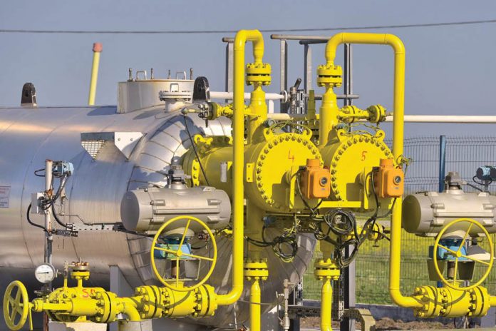 Comisia Europeană recomandă stocarea gazelor pentru a preveni crizele de iarnă