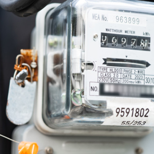 Furtul de energie afectează siguranța consumatorilor și costurile energetice în România