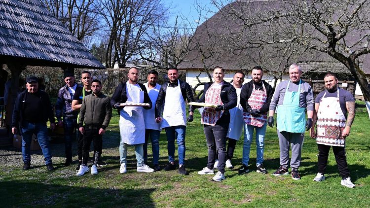 Atelier de preparare a colăceilor pentru deținuți la Penitenciarul Baia Mare