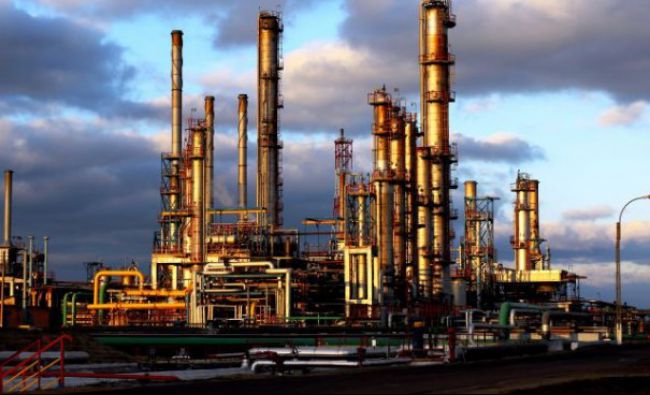 Modificări importante în ordonanța privind adaosul comercial la carburanți