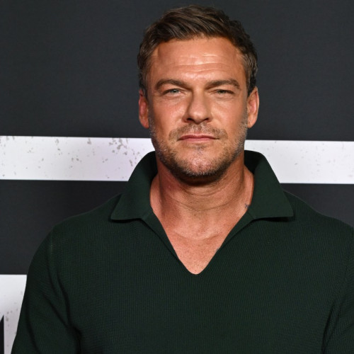 Poliția din Tennessee investighează un atac presupus implicând starul din „Reacher”, Alan Ritchson