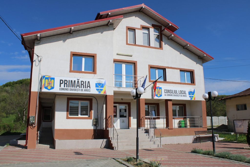 Davidești modernizează infrastructura rutieră pe 14 străzi