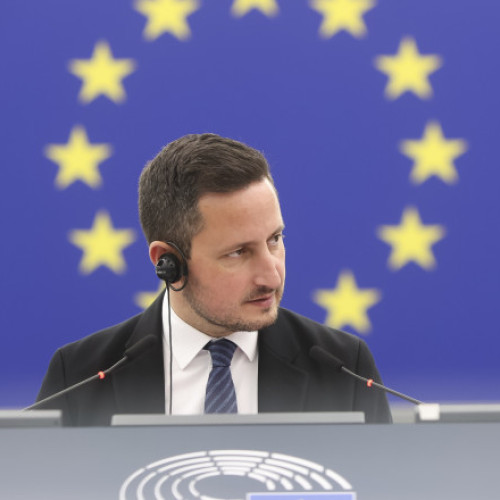 Nicu Ștefănuță: Europa trebuie să-și reducă dependența de importurile de petrol