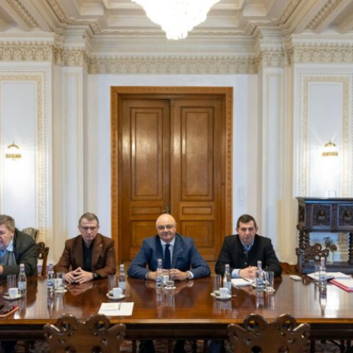 Întâlnire critică între sindicate și guvern pe tema prețurilor combustibililor