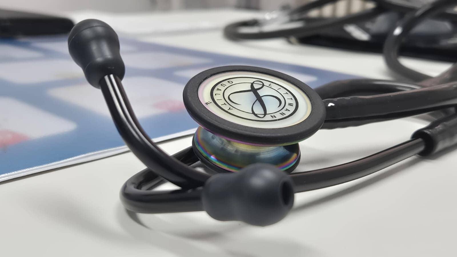 Cât timp rămâi asigurat la sănătate după încetarea raporturilor de muncă