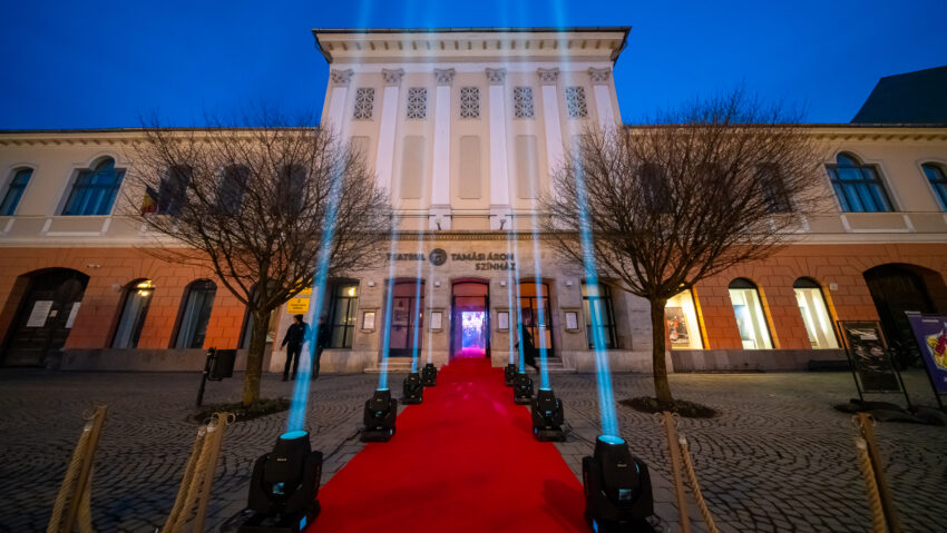 Teatrul Tamasi Aron din Sfântu Gheorghe sărbătorește Ziua Mondială a Teatrului