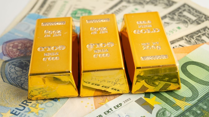 Prețul aurului scade drastic, indicii ROBOR se stabilizează