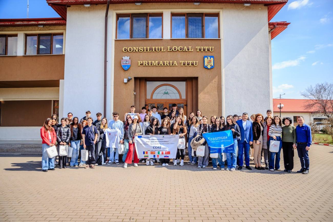 Elevi și profesori din Spania participă la un schimb Erasmus+ la Titu