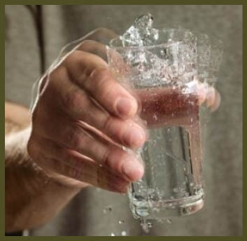 Studiu sugerează legătura între apa potabilă și riscul de boala Parkinson