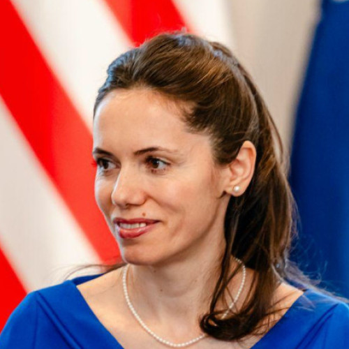 Mirabela Grădinaru, onorată să reprezinte România la summitul din SUA