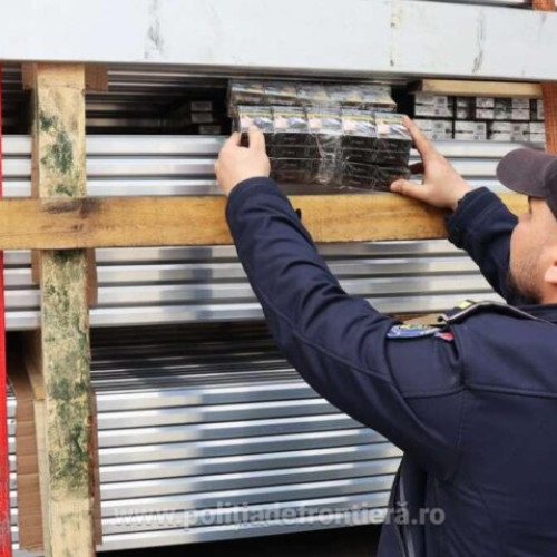 Șofer turc, descoperit cu zeci de mii de țigarete de contrabandă, ascunse printre profile de aluminiu