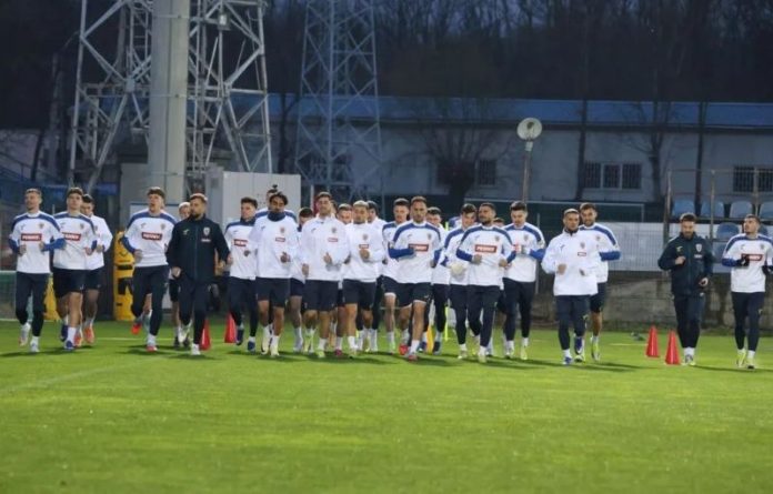 Mircea Lucescu a convocat 26 de jucători pentru semifinala cu Turcia