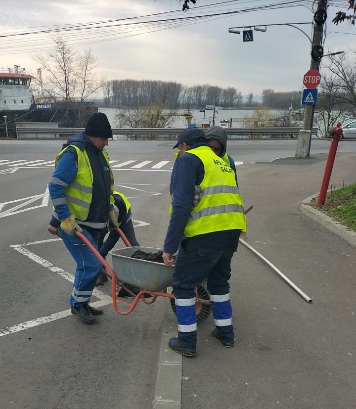 Apă Canal Galați a început curățenia de primăvară pentru canalizare