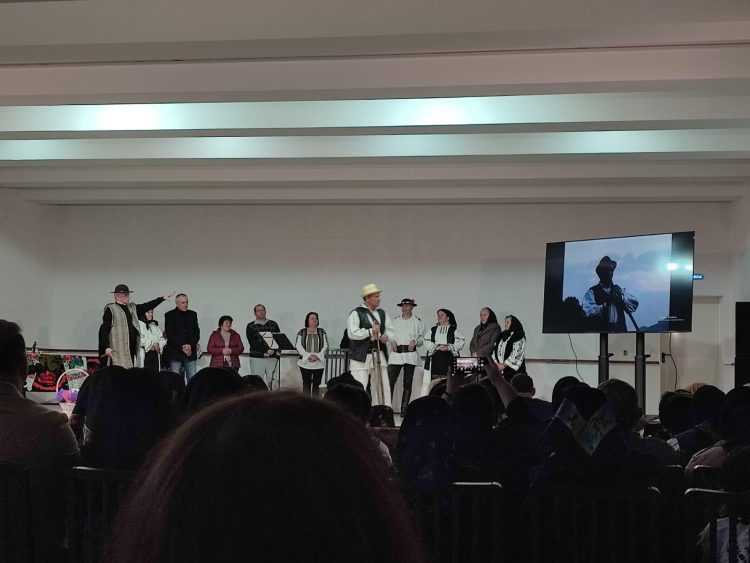 Reîntoarcerea la tradiții, un eveniment emoționant în Lăpușul Românesc